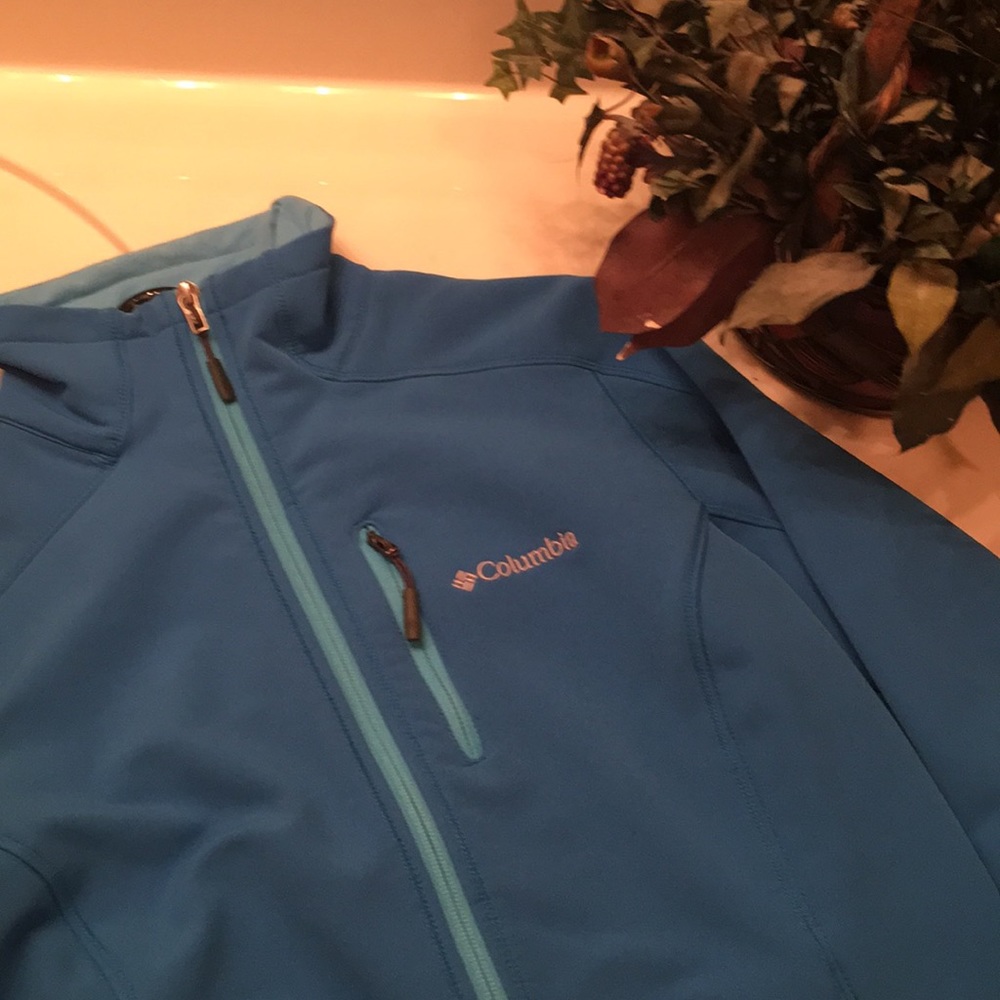 Columbia winter jacket size medium - Picture 2 of 5
